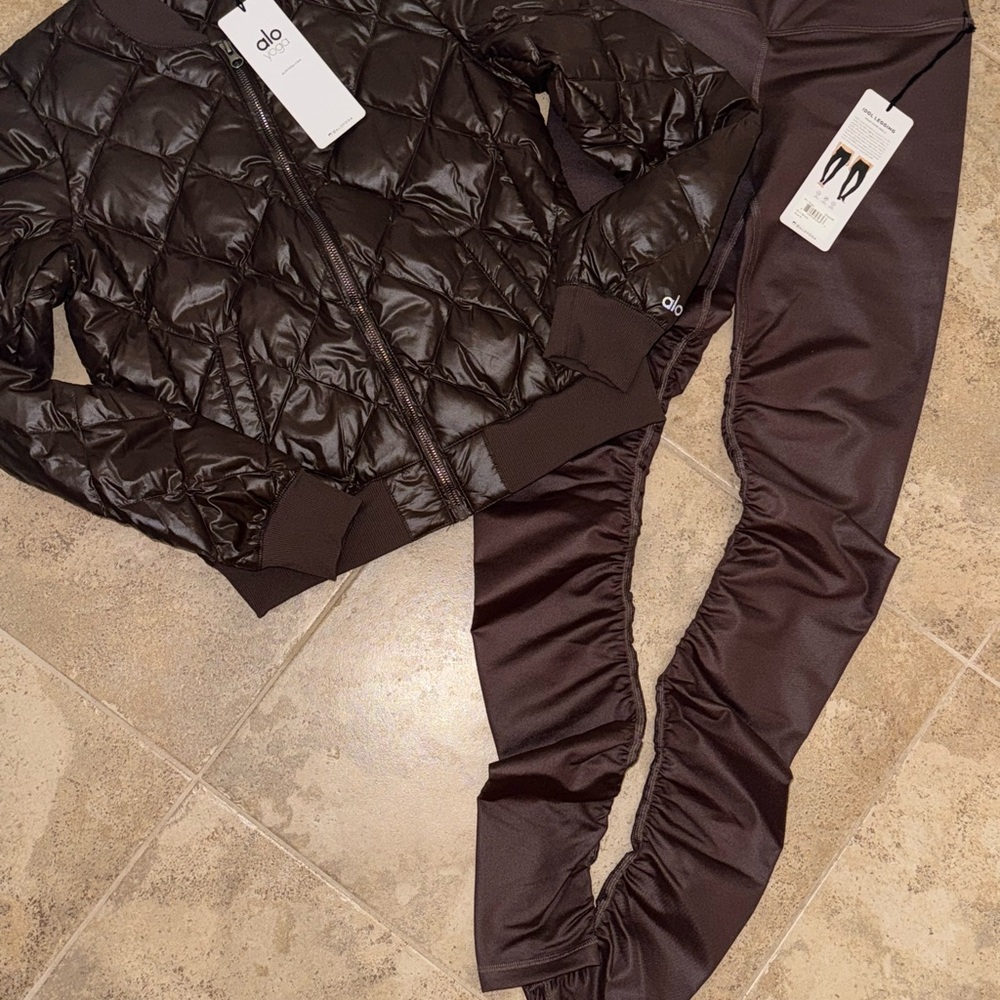 Alo Yoga Brown Puffer Jacket and Leggings Set sz Small NWT